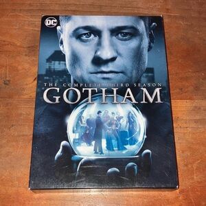 DC Gotham The Complete Third Season DVD set